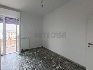 Trilocale in Vendita a Cremona, 129'900€, 99 m², con Box