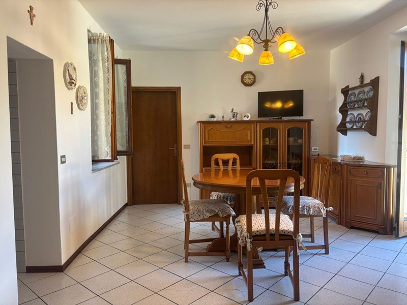 Trilocale in Vendita a Pianello del Lario, zona Calozzo, 170'000€, 99 m²