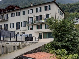 Trilocale in Vendita a Pianello del Lario, zona Calozzo, 170'000€, 99 m²