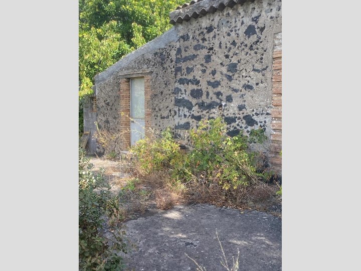 Casa Indipendente in Vendita a Belpasso, zona Parco dell'Etna, 70'000€, 80 m²