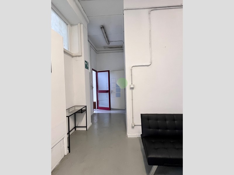 Ufficio in Affitto a Livorno, zona Picchianti, 600€, 65 m²
