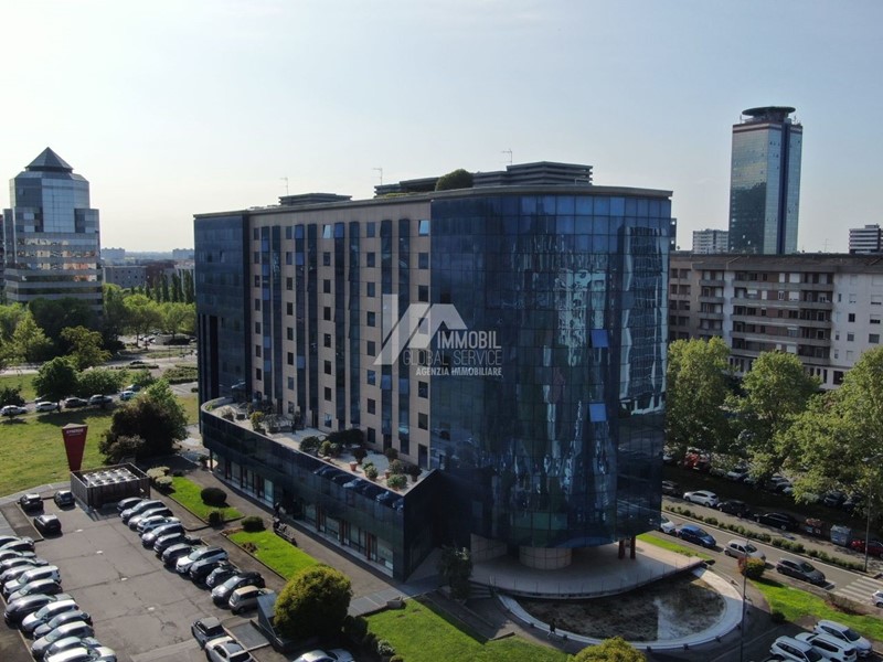 Trilocale in Vendita a Brescia, 225'000€, 101 m², con Box