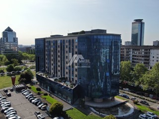 Trilocale in Vendita a Brescia, 225'000€, 101 m², con Box