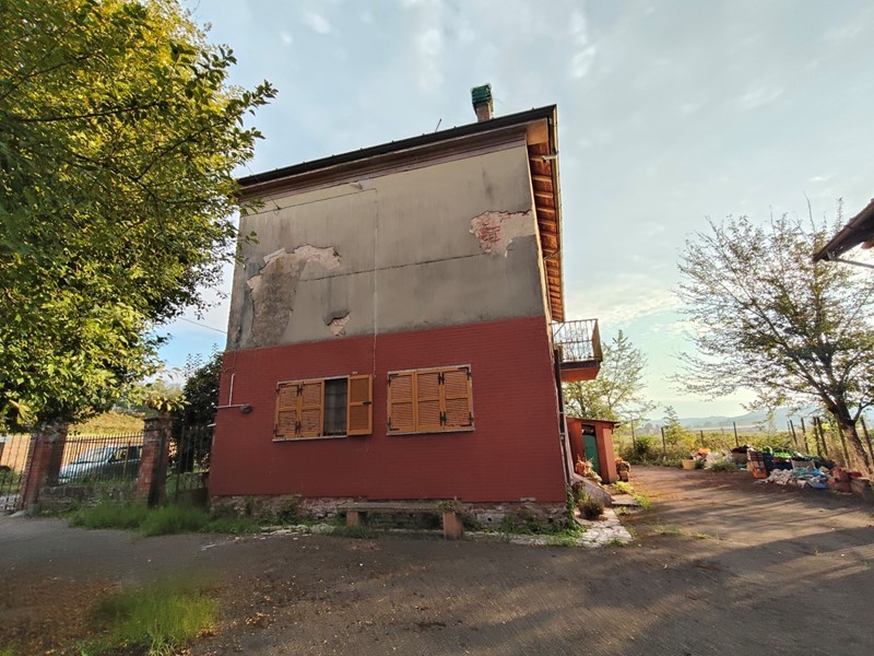 Casa Indipendente in Vendita a Castel San Giovanni, 169'000€, 400 m², con Box