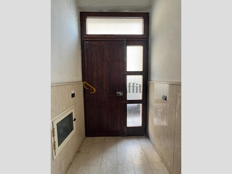 Quadrilocale in Affitto a Reggio Calabria, zona Centro, 700€, 180 m²