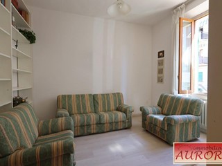 Quadrilocale in Vendita a Poggibonsi, 145'000€, 83 m², arredato