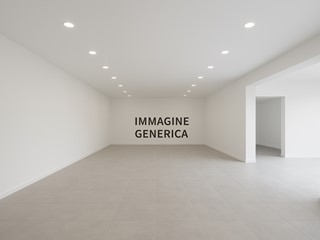 Immobile commerciale in Vendita a Casciana Terme Lari, 290'000€, 384 m²