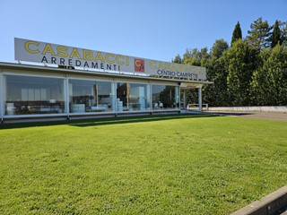 Immobile commerciale in Vendita a Casciana Terme Lari, 290'000&euro;, 384 m²