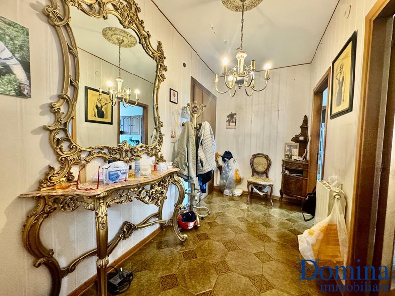 Appartamento in Vendita a Massa, 250'000&euro;, 130 m²