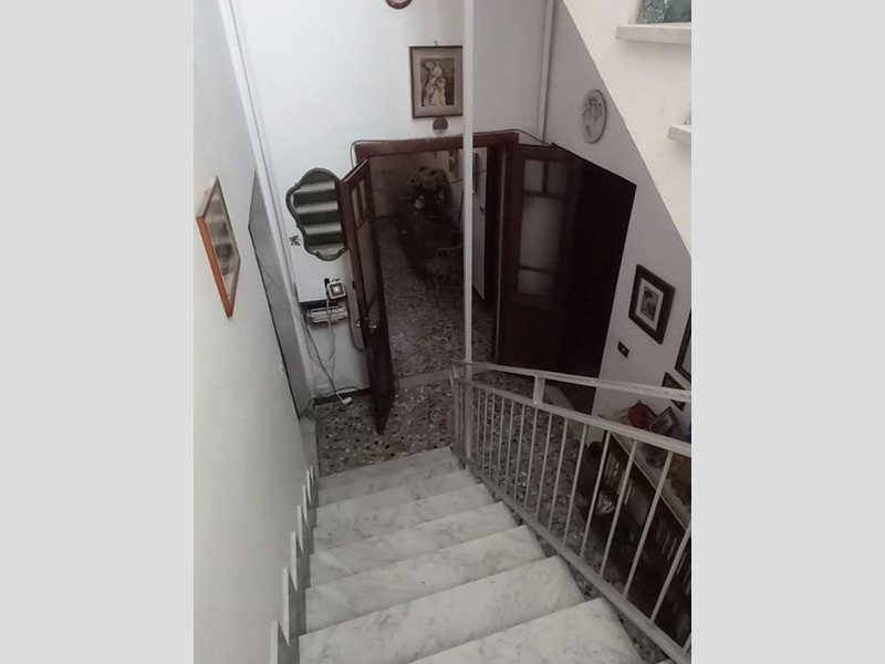 Casa Indipendente in Vendita a Carrara, zona Marina di Carrara, 410'000&euro;, 220 m²