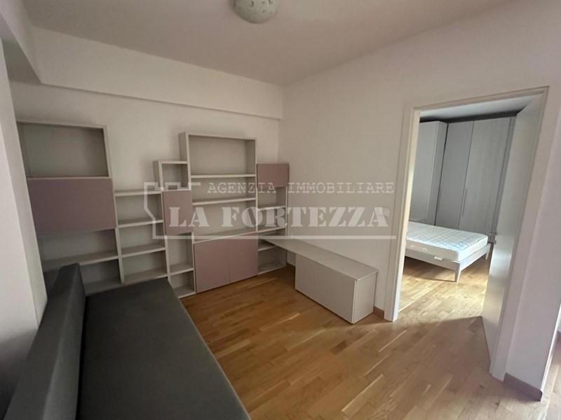 Trilocale in Vendita a Pisa, 300'000€, 65 m², arredato