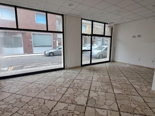 Immobile commerciale in Affitto a Rosignano Marittimo, zona Rosignano Solvay, 800€, 80 m²