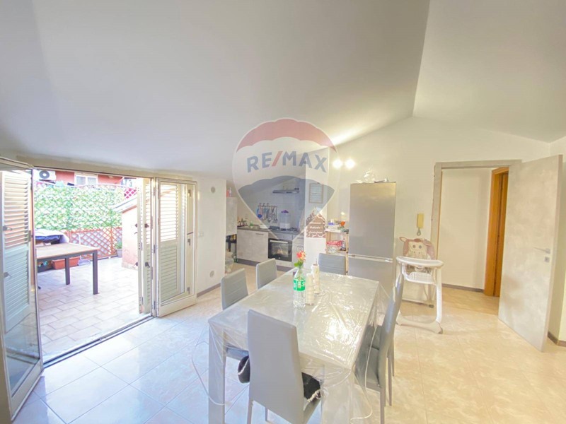 Attico in Vendita a Gravina di Catania, 69'000&euro;, 93 m²