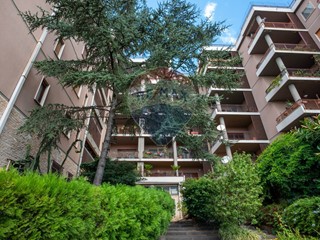 Appartamento in Vendita a Messina, 395'000€, 215 m²