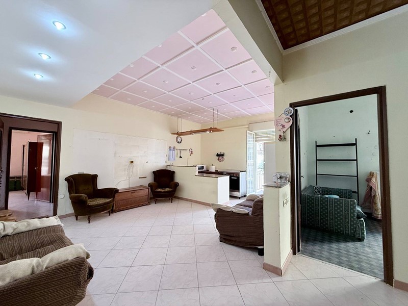 Appartamento in Vendita a Siracusa, 98'000&euro;, 132 m²