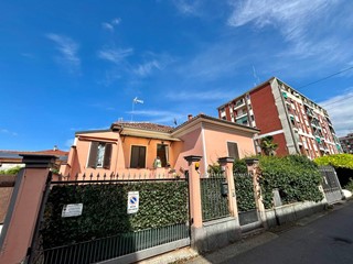 Casa Indipendente in Vendita a Alessandria, 158'000€, 100 m²