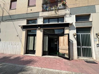 Immobile commerciale in Vendita a San Benedetto del Tronto, 149'000€, 65 m²