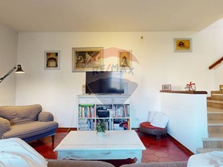 Casa Semi Indipendente in Vendita a Viareggio, 350'000€, 185 m²