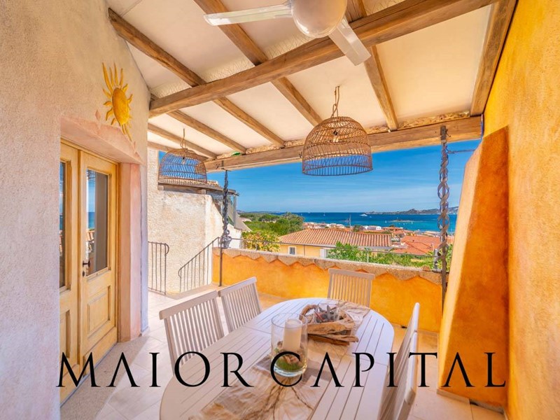 Casa Semi Indipendente in Vendita a Arzachena, 520'000€, 130 m²