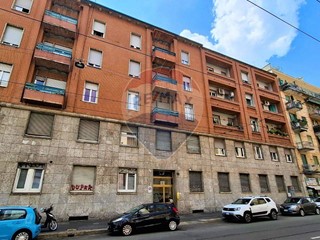 Bilocale in Vendita a Milano, 215'000€, 65 m²