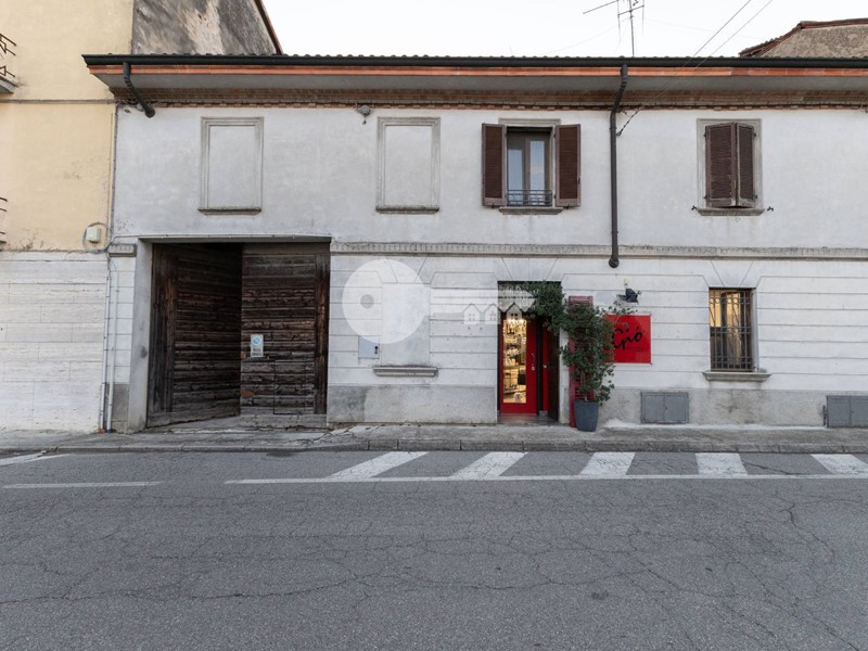 Negozio in Vendita a Persico Dosimo, 40'000&euro;, 60 m²