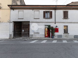Negozio in Vendita a Persico Dosimo, 40'000&euro;, 60 m²