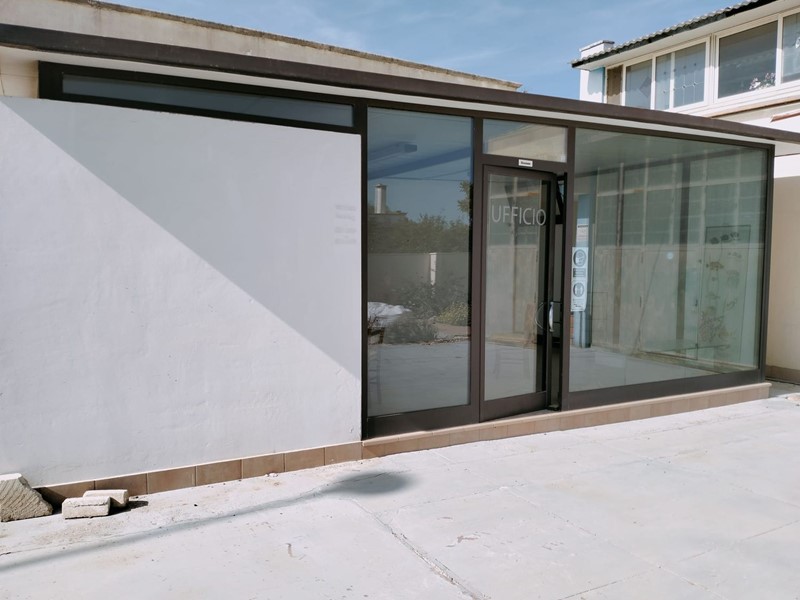 Immobile commerciale in Vendita a Gallipoli, 165'000&euro;, 200 m²
