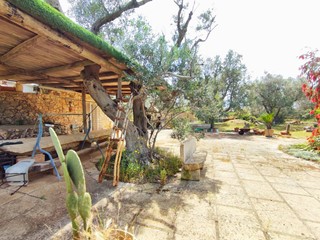 Casa Indipendente in Vendita a Sannicola, 219'000€, 20000 m²