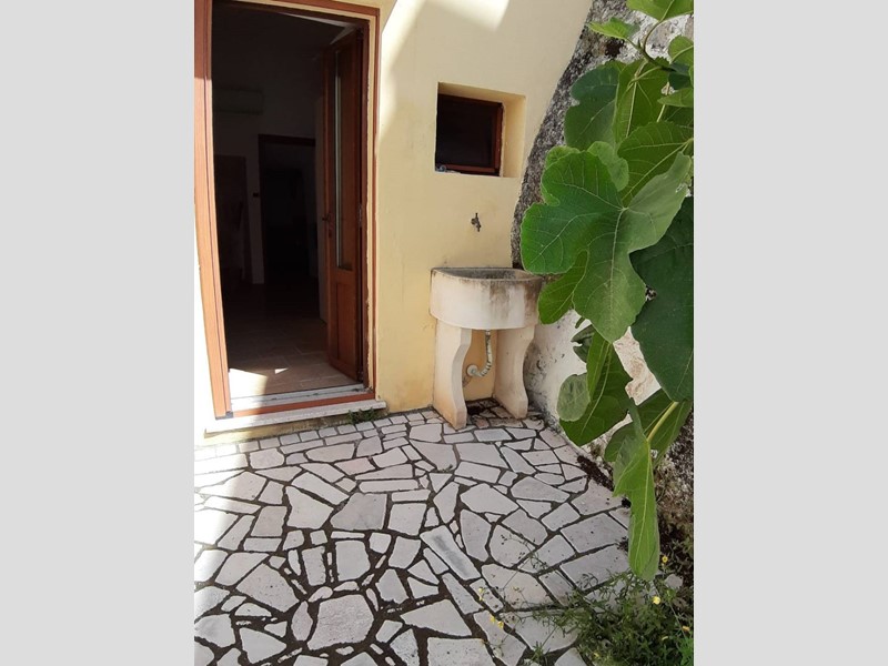 Casa Indipendente in Vendita a Matino, 75'000€, 70 m²
