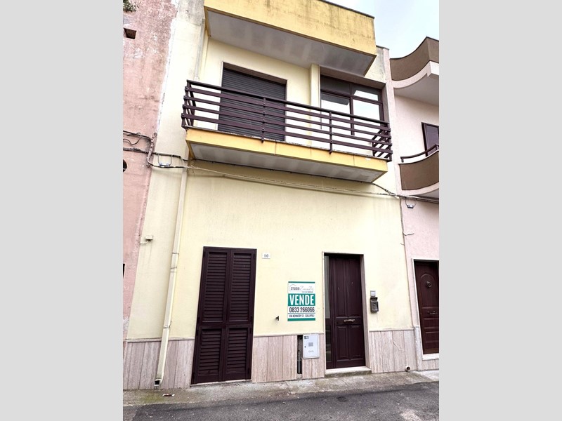 Appartamento in Vendita a Tuglie, 48'000€, 142 m²