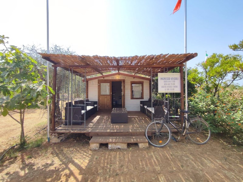 Attività commerciale in Vendita a Alezio, 1'200'000€, 35000 m²