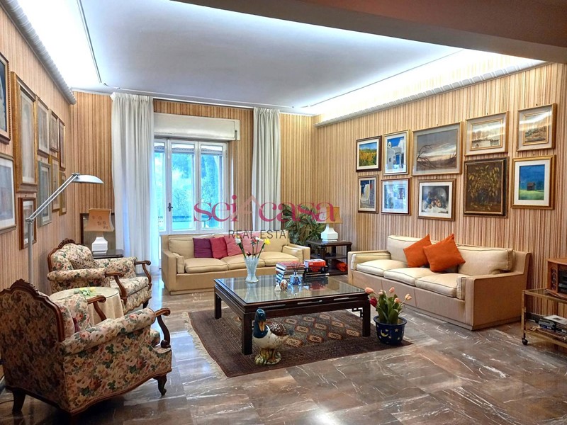 Appartamento in Vendita a Grosseto, 350'000€, 200 m²