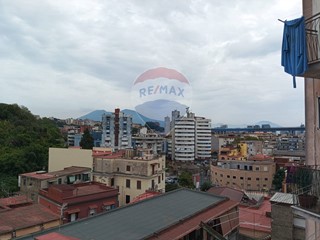 Trilocale in Vendita a Napoli, 187'000€, 80 m²