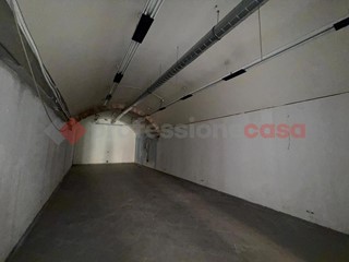 Negozio in Vendita a Marino, 105'000€, 103 m²