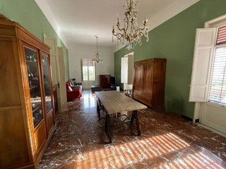 Appartamento in Vendita a Palermo, 480'000€, 220 m²