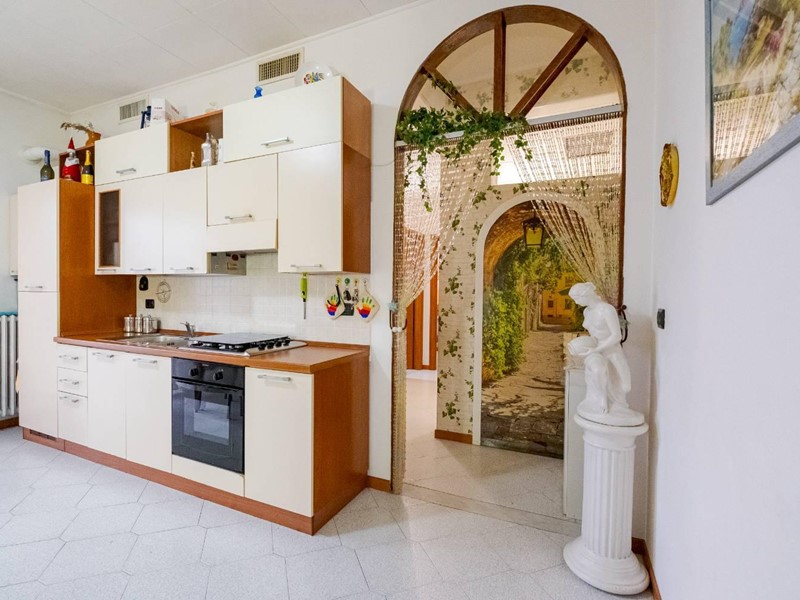 Trilocale in Vendita a Limbiate, 120'000€, 60 m²