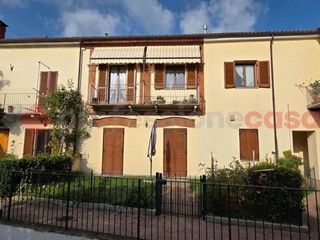 Trilocale in Vendita a Frossasco, 89'000€, 70 m²