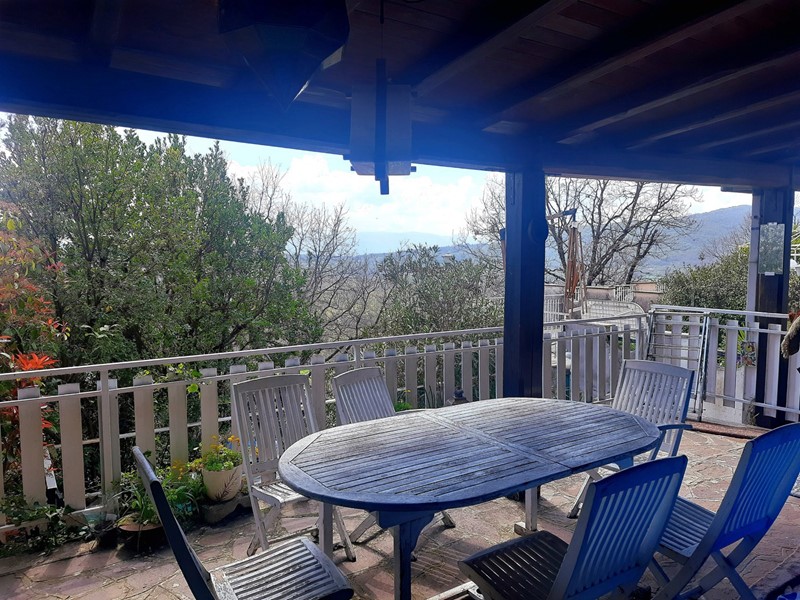 Villetta a schiera in Vendita a Torre Cajetani, 70'000€, 180 m²