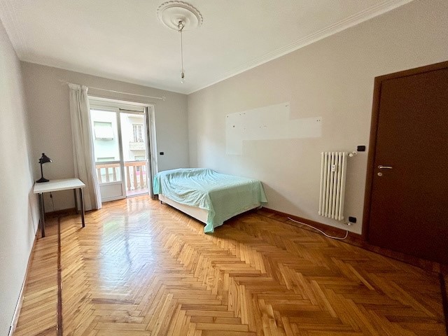 Trilocale in Vendita a Torino, 150'000€, 75 m²