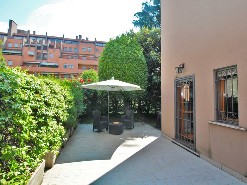 Villa in Vendita a Legnano, 495'000€, 450 m²