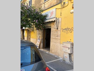 Immobile commerciale in Vendita a Nettuno, 65'000€, 40 m²