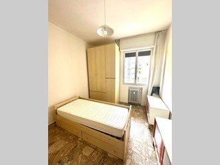 Stanza in Affitto a Modena, 445&euro;, 18 m², arredato, con Box