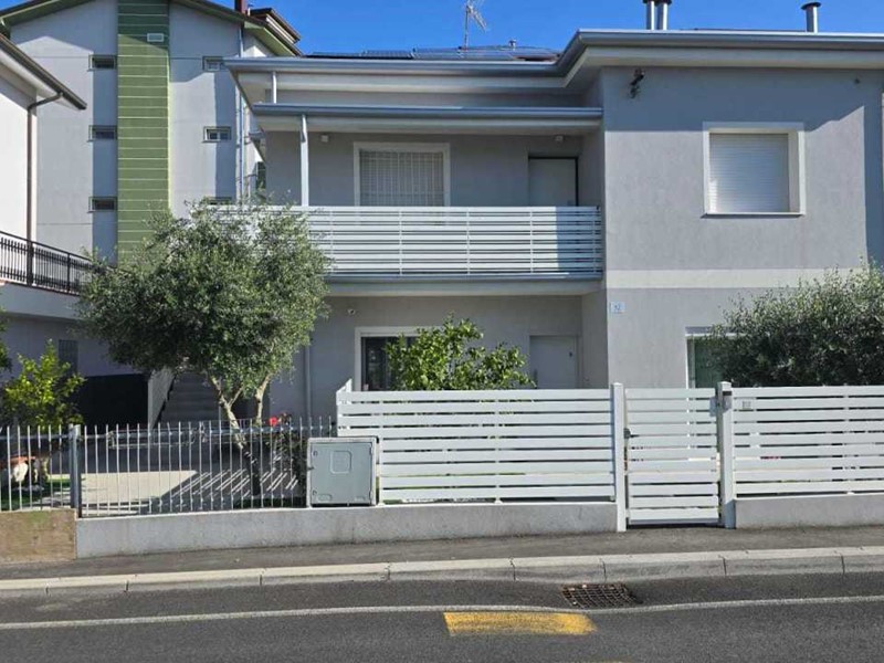 Casa Indipendente in Vendita a Rimini, zona VISERBA, 469'000€, 120 m²