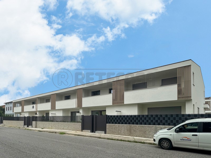 Casa Indipendente in Vendita a Fiumicello Villa Vicentina, 329'000€, 181 m², con Box