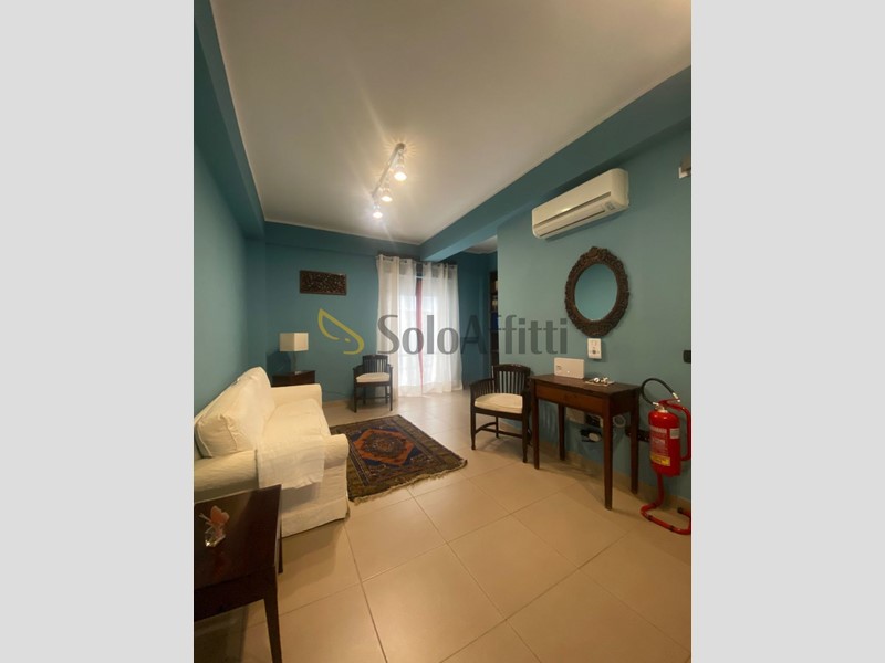 Trilocale in Affitto a Barletta, 600€, 100 m², arredato