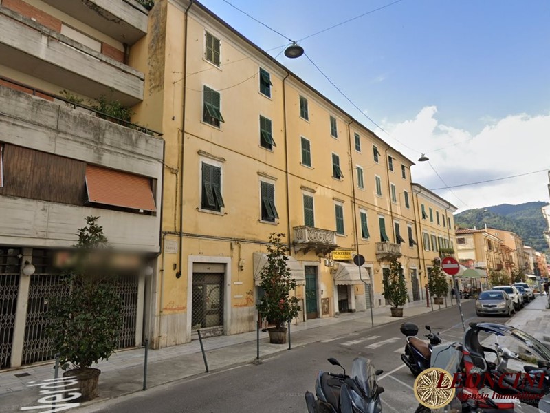 Trilocale in Vendita a Carrara, 60'409€, 97 m²