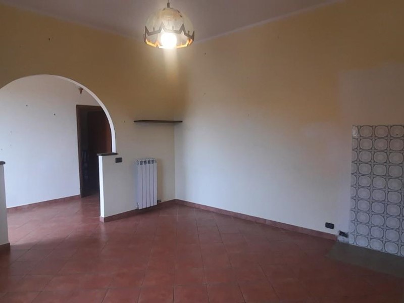Appartamento in Vendita a Montopoli in Val d'Arno, zona Castel Del Bosco, 110'000€, 100 m²