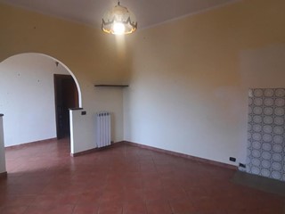Appartamento in Vendita a Montopoli in Val d'Arno, zona Castel Del Bosco, 110'000€, 100 m²