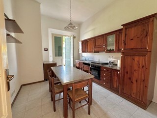 Appartamento in Affitto a Pisa, 1'600€, 120 m², arredato