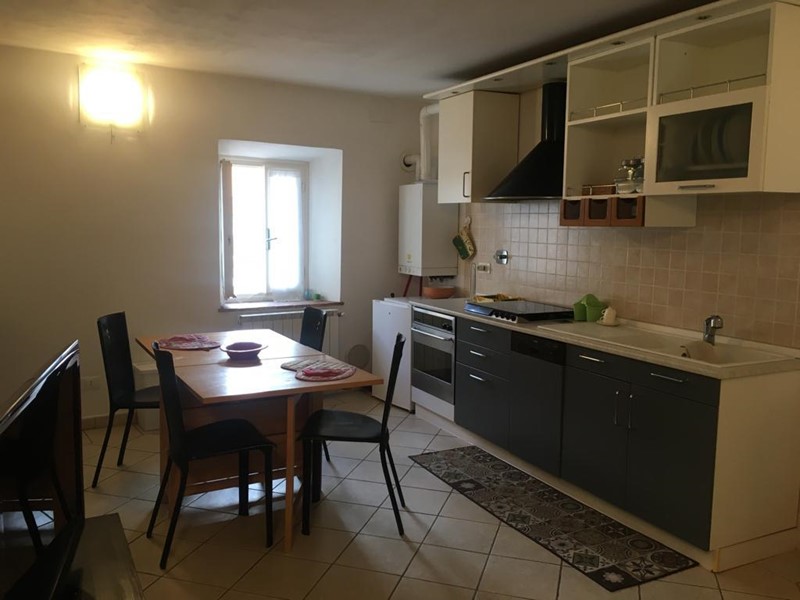 Quadrilocale in Affitto a Pisa, 1'100€, 80 m², arredato